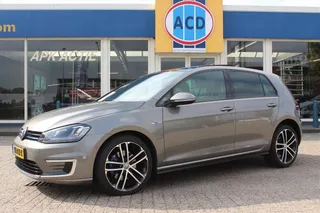 Volkswagen Golf Vii 1.4 TSI PHEV 204pk 5D DSG GTE | Orig.NL | PanoramaDak | Camera | Privacy glass | Trekhaak afneembaar |