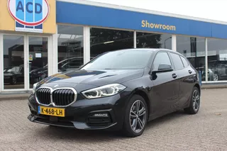 BMW 1-Serie (f40) 118i 136pk Aut. Sport Executive | Orig. NL | Sport interieur | Trekhaak afneembaar |